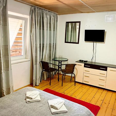 Mini-Hotel Sakvoyage Chernivtsi Exterior photo